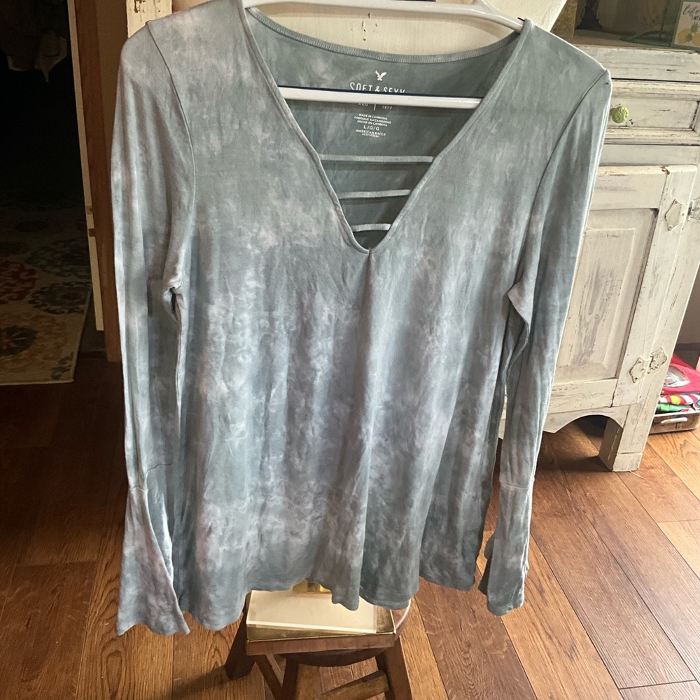 American Eagle soft & sexy LS tee